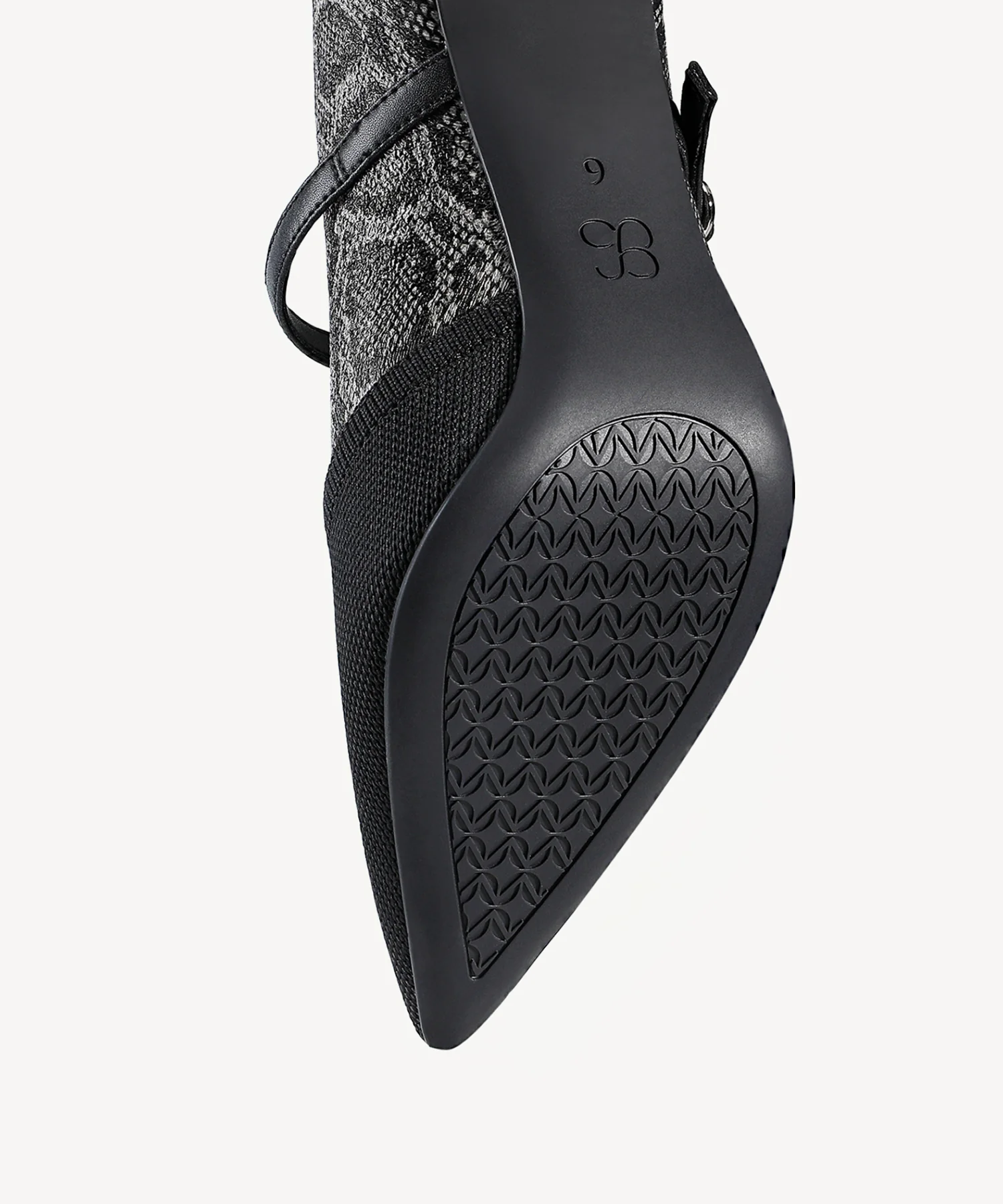 Bicolor Grace Pointed Toe Heeled Pump - Image 31