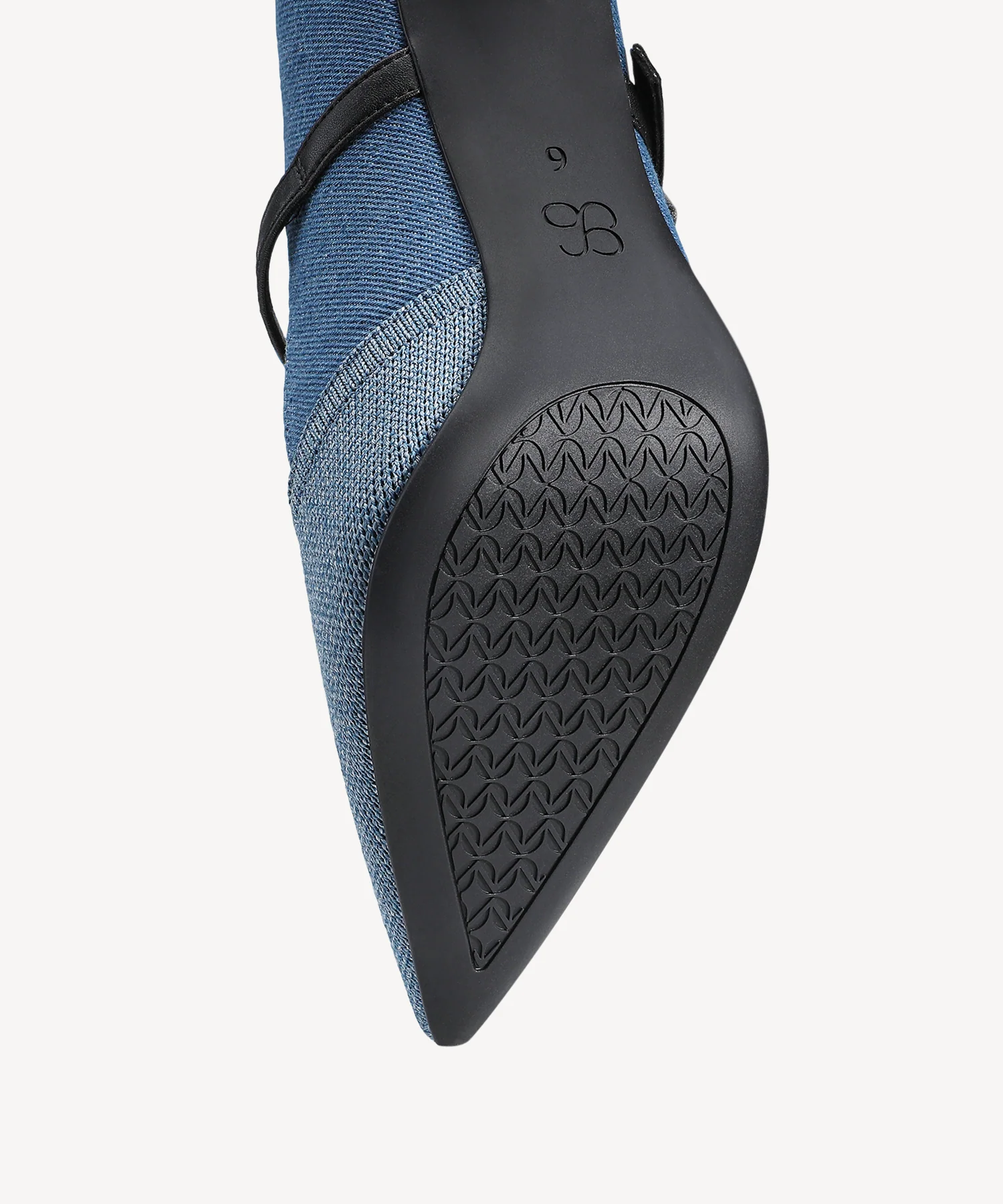 Bicolor Grace Pointed Toe Heeled Pump - Image 43
