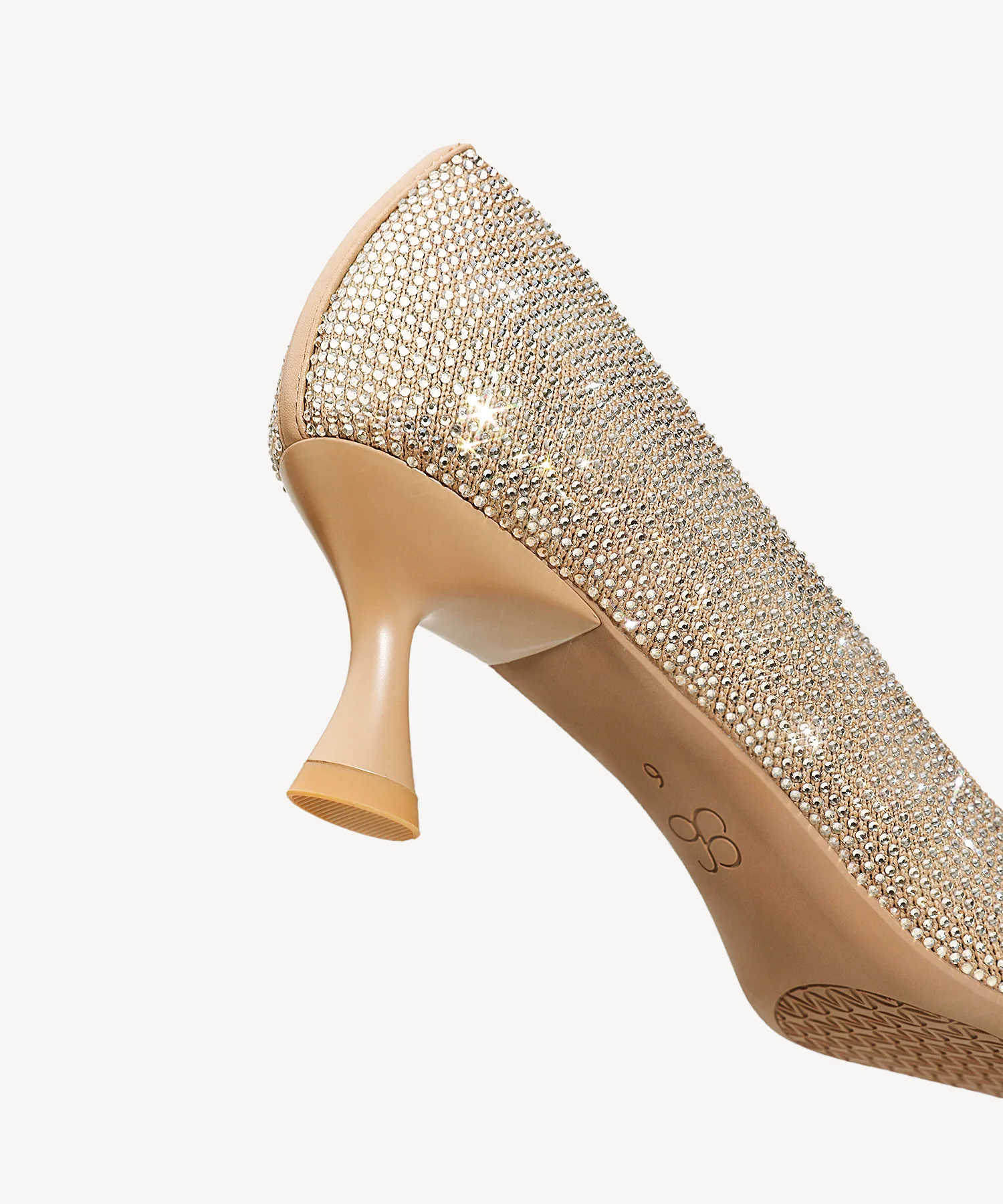 EternalPace Diamond Pointed Toe Heeled Pump - Low Heeled - Image 11