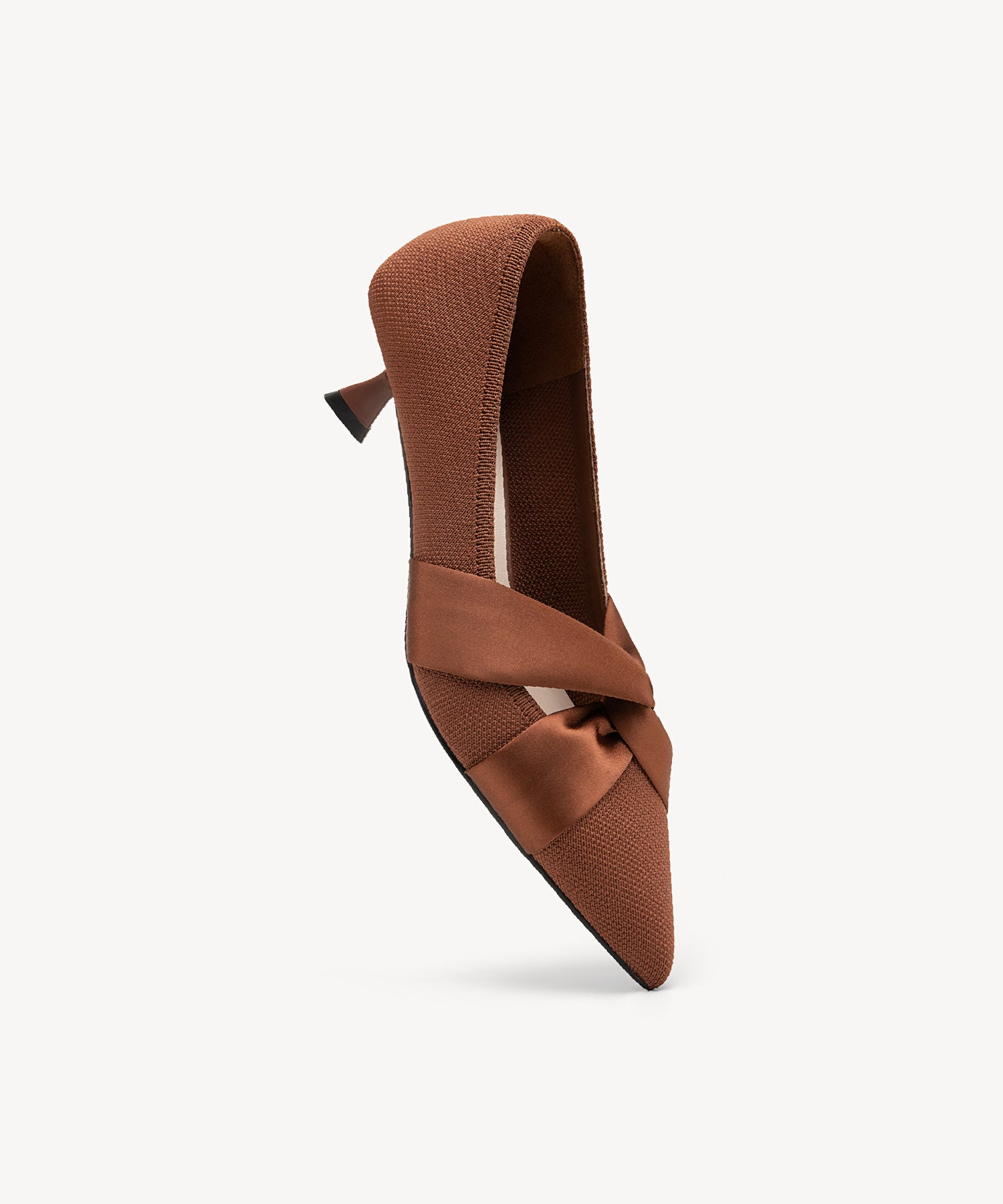 Kletta Pointed Toe Heeled Pump - Image 15