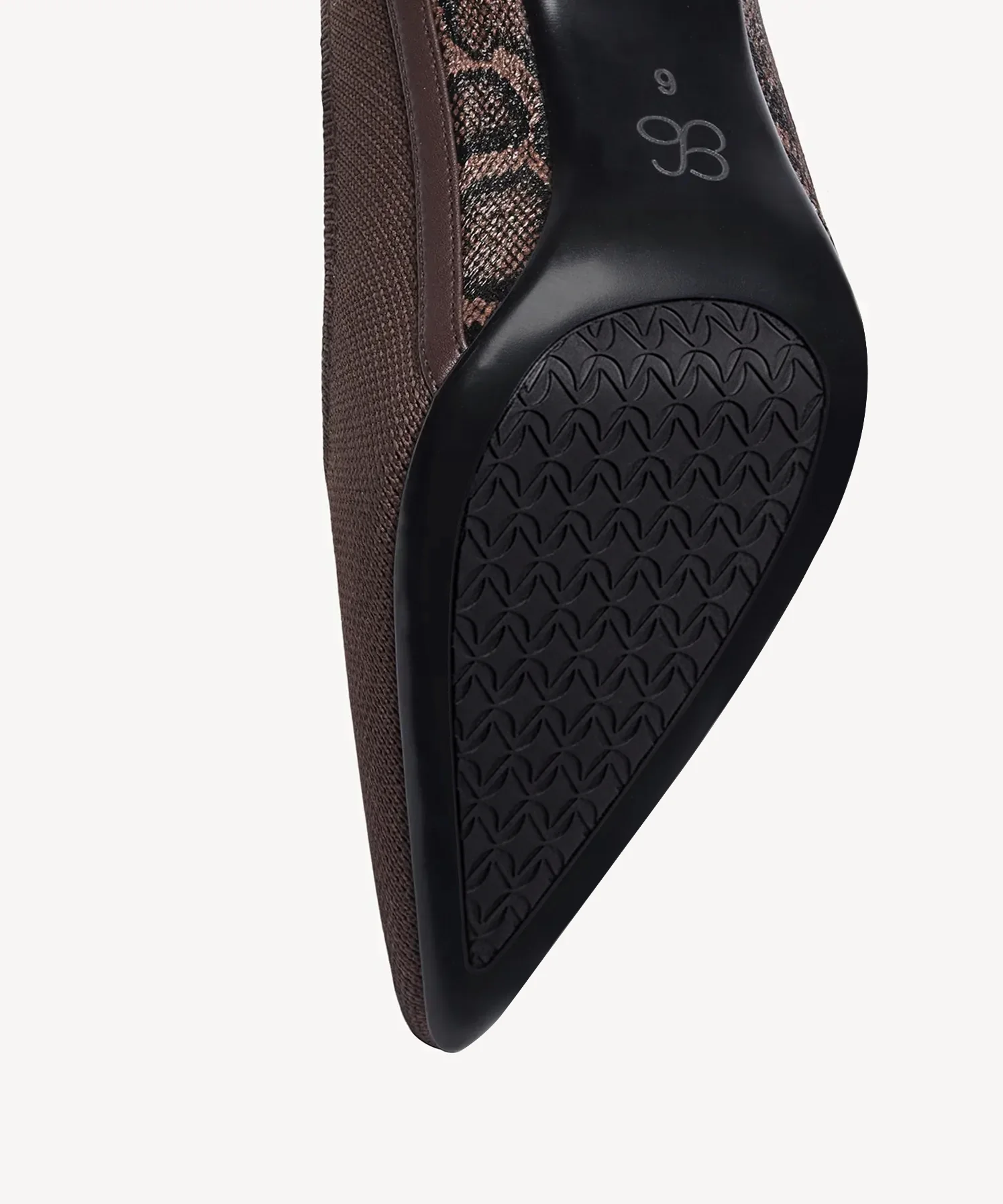 SerpentChic Pointed Toe Heeled Pump - Image 31