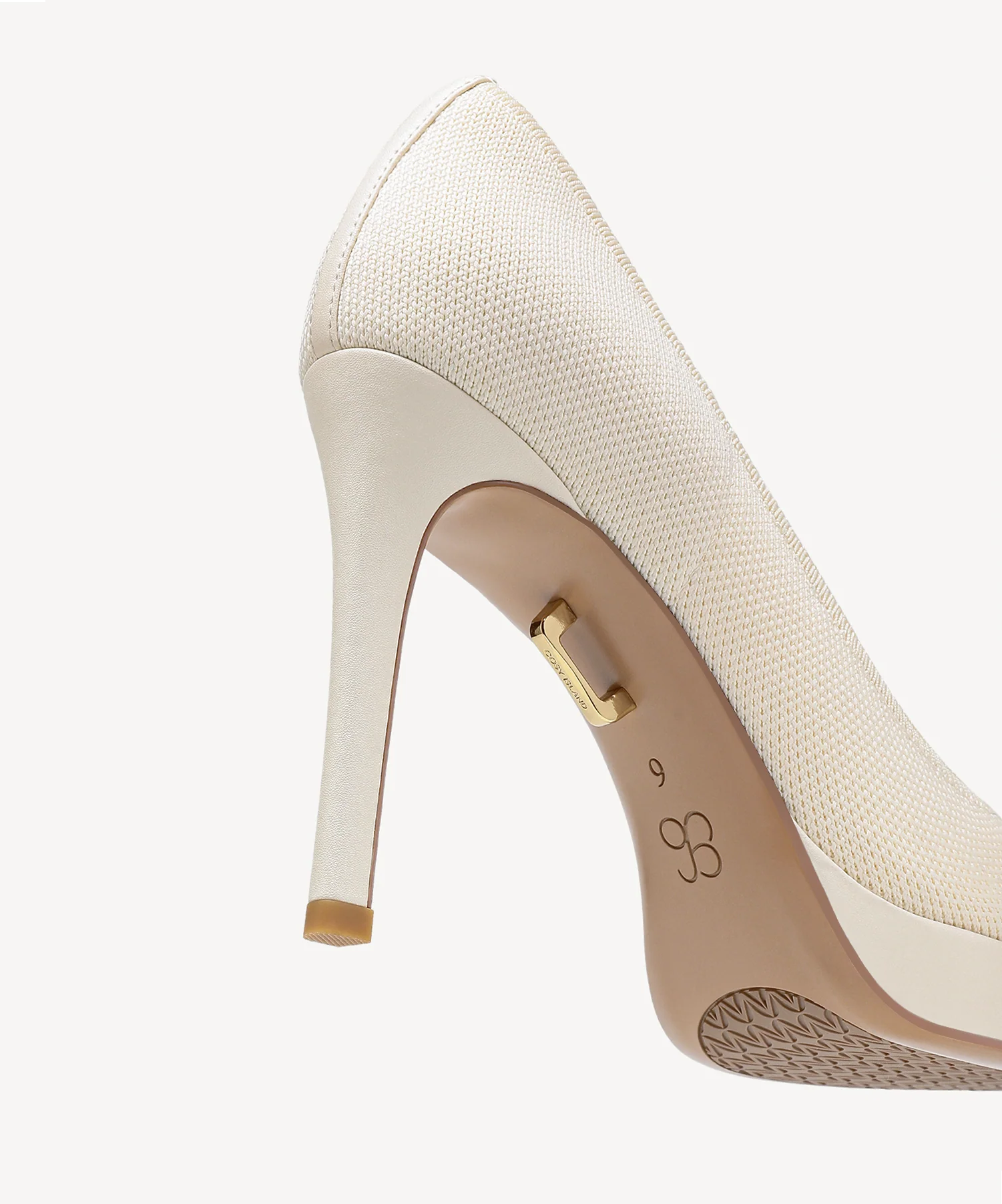 StyleFlex Pointed Toe Heeled Platform Pump - Image 77