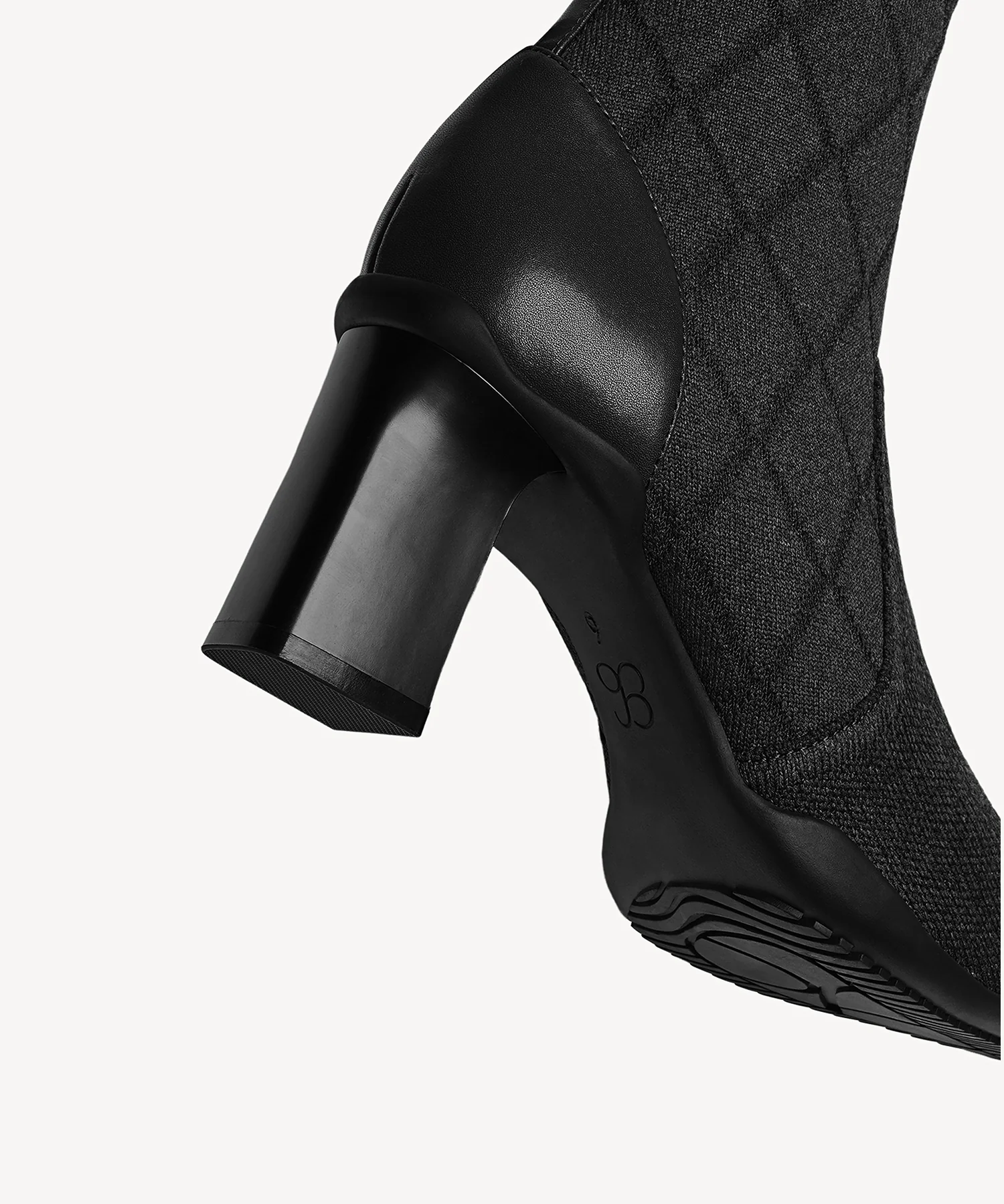 UrbanEase Pointed Toe Block Heel Ankle Boot - Image 11