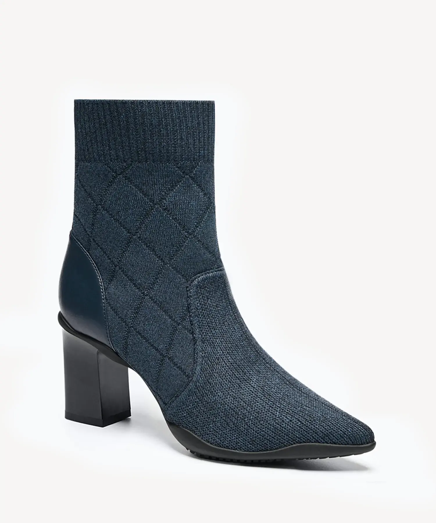 UrbanEase Pointed Toe Block Heel Ankle Boot - Image 19