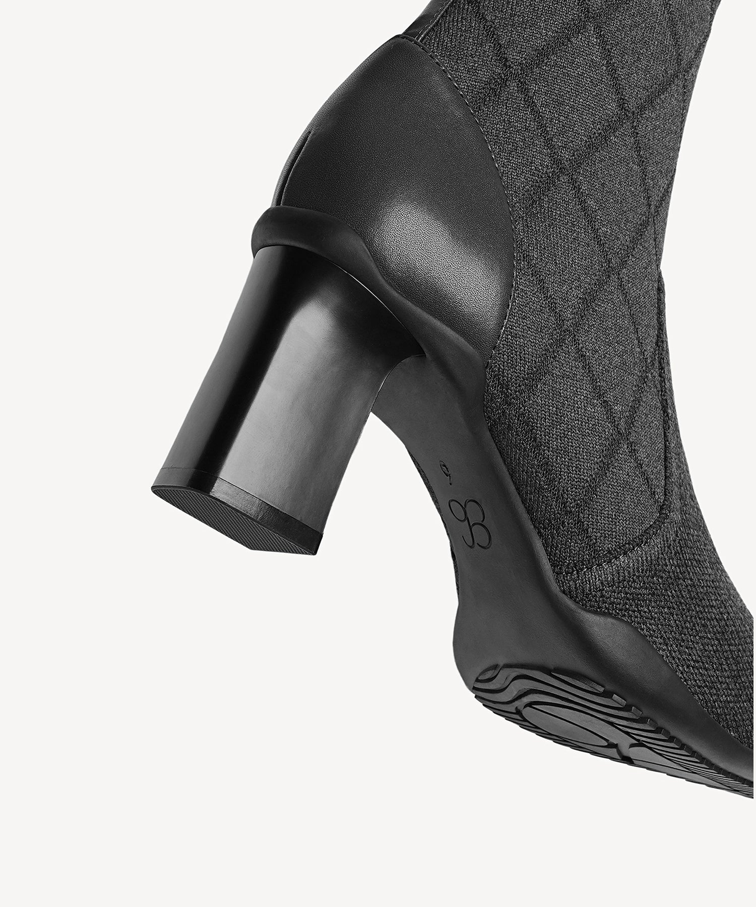 UrbanEase Pointed Toe Block Heel Ankle Boot - Image 5